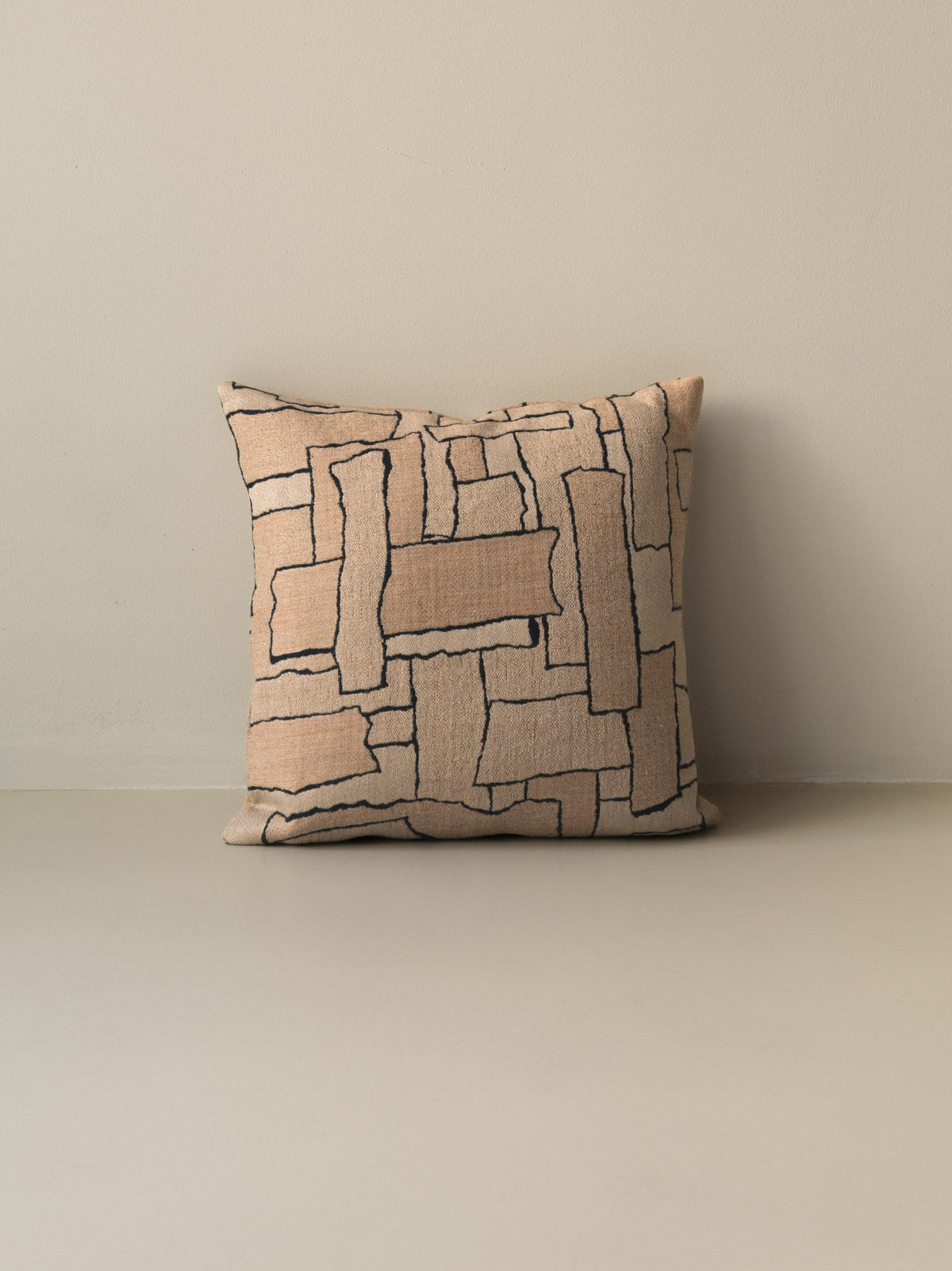 Naoki – Rose des Sables decorative cushion in 40 × 40 cm, photographed on a white background