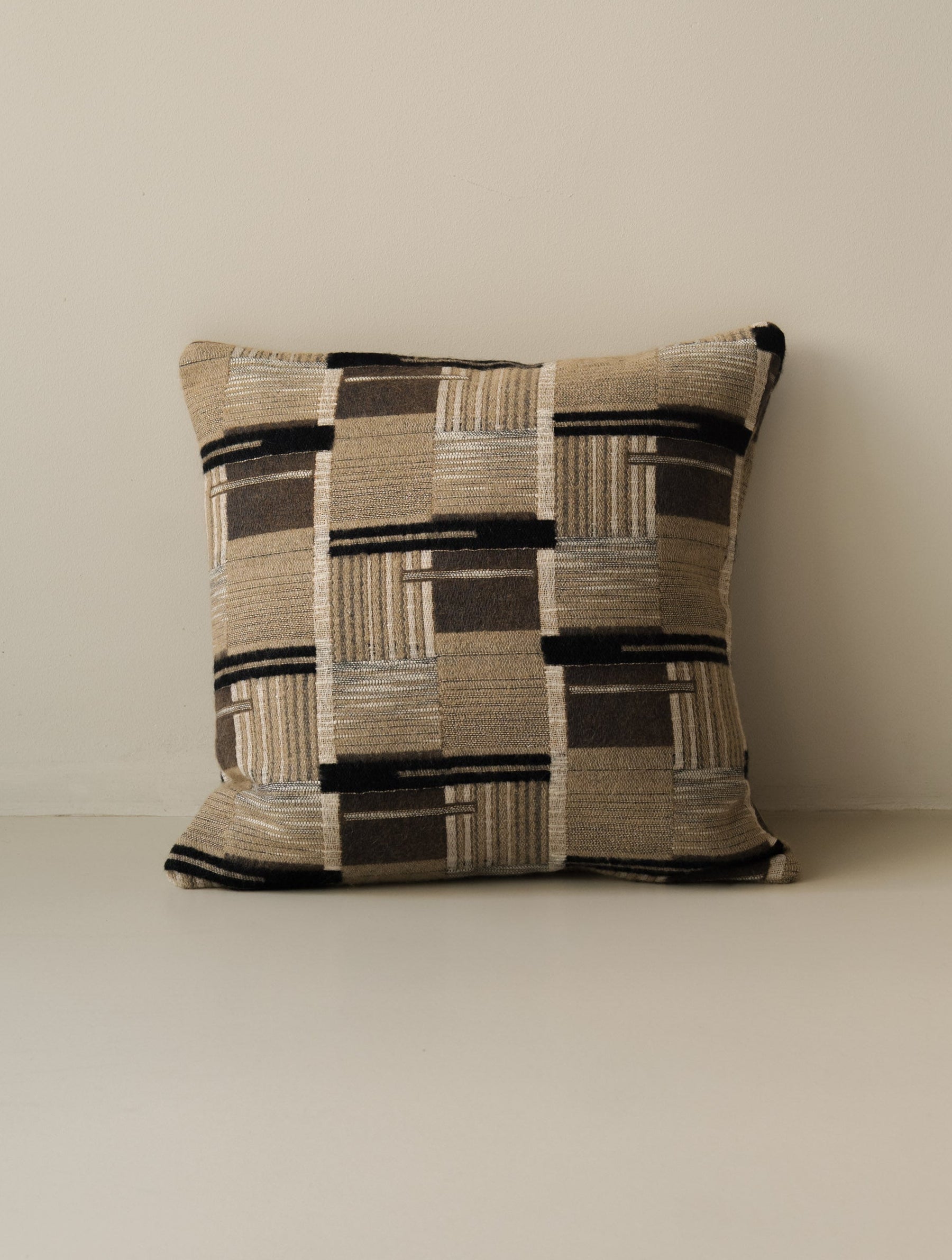 Soft Geometry – Large Pair