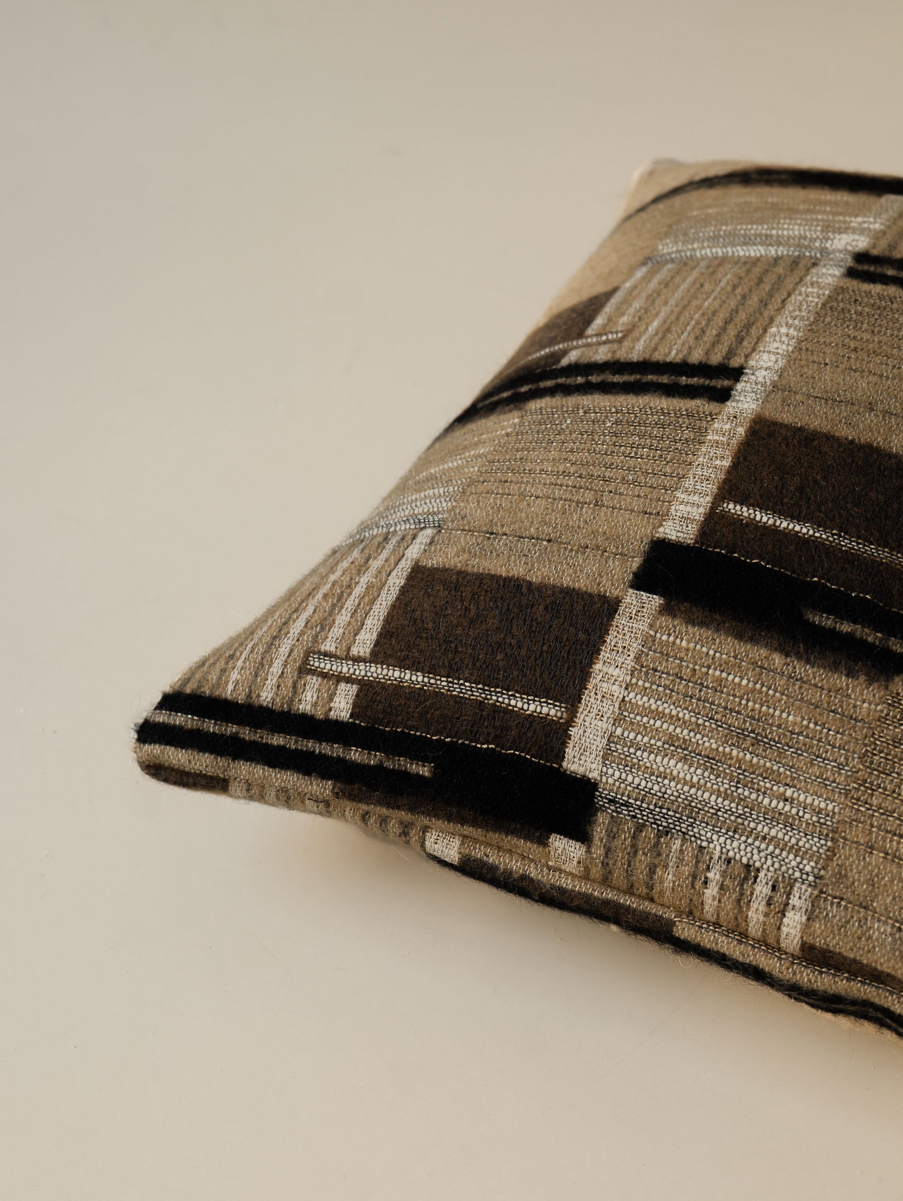 Soft Geometry – Large Pair